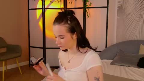 abigailforl online show from June 25, 5:23 am