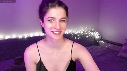 Abigail online show from November 22, 5:55 pm