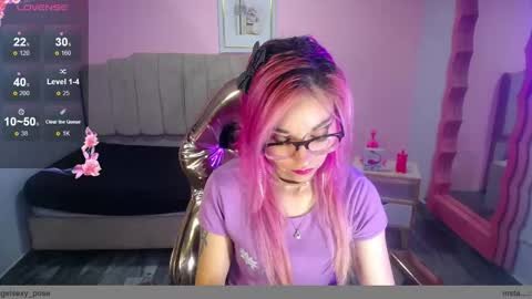 abril_ch_ online show from November 4, 11:00 am