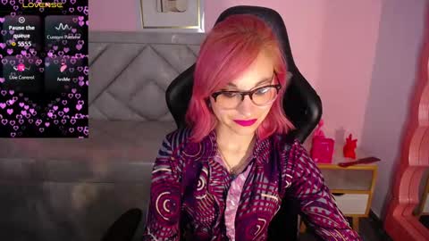 abril_ch_ online show from February 21, 12:19 pm