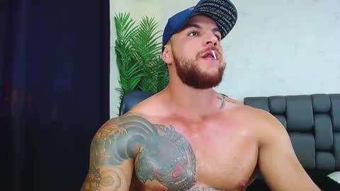 Snapshot of ace_owens chatting on February 1, 9:40 pm ace_owens online show from February 1, 9:40 pm
