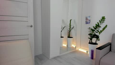 Anna FANSLY yesacid online show from November 15, 12:56 am