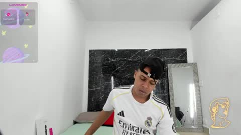 ada_brooke online show from April 4, 11:50 am