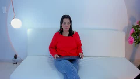    online show from December 22, 1:40 pm