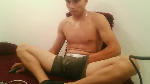 adaam_19 online show from October 15, 2:37 am