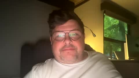 adam_d215 online show from July 27, 10:45 am
