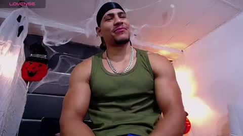 adam_fit19cm online show from November 4, 2:07 pm