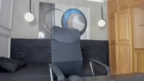 adam_piarse online show from January 3, 1:59 am