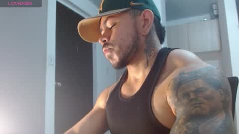 adam shilder7 online show from February 11, 9:29 pm