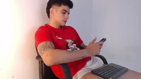 Snapshot of adama_soa chatting on October 21, 6:18 am Hello guys excuse my absence I will be absent for several days for health reasons I hope you understand thank you very much. online show from October 21, 6:18 am