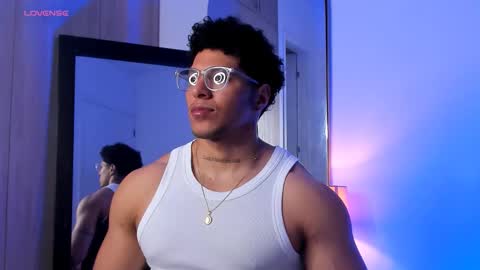 adambrocs1 online show from March 14, 3:10 am