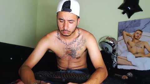 adamparker_ online show from November 4, 12:12 am