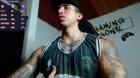 Snapshot of adan_hudson chatting on February 23, 11:04 pm Anderson online show from February 23, 11:04 pm