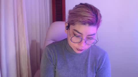 adan_romanoff online show from May 9, 9:37 am