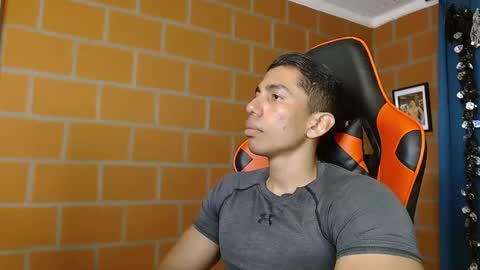 Adan Sin online show from March 1, 6:11 pm