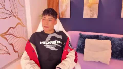 Adan  online show from June 20, 12:44 pm