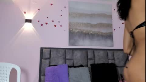 adela online show from March 5, 5:05 am