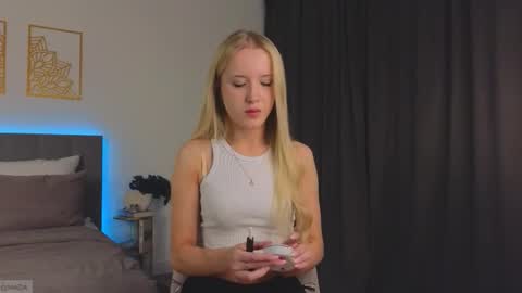 Snapshot of adele_armas chatting on October 25, 10:32 pm Adele online show from October 25, 10:32 pm