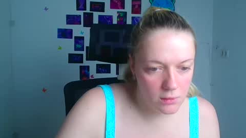 Adele online show from November 25, 12:59 pm