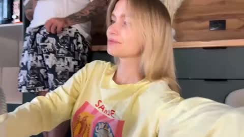 Adele Nick online show from June 10, 8:02 am