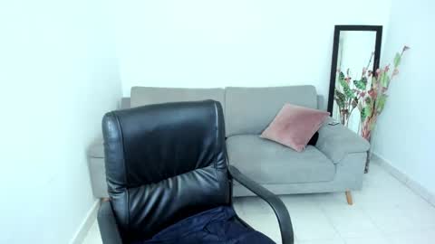 Carolina online show from September 28, 3:32 pm