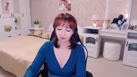 AdeleMoran online show from December 7, 9:28 pm