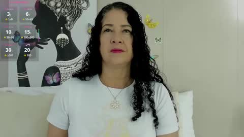 Adele Smithh online show from October 2, 11:53 am