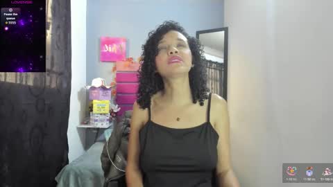 Adeleth online show from December 2, 1:31 pm