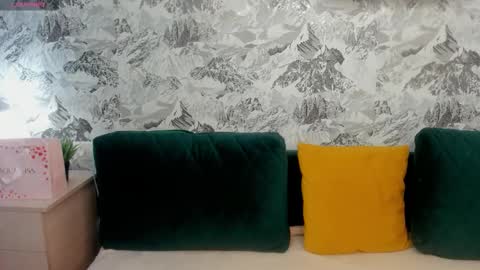 Adeline Perle online show from October 8, 1:24 am