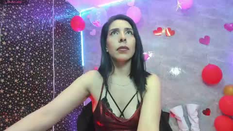 Adellelennoxx online show from March 2, 8:43 am