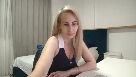 Adellyn online show from July 28, 7:39 pm