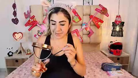 AdharaSmithh online show from September 15, 7:37 pm