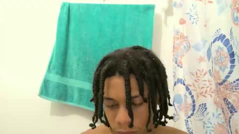 adielpr online show from November 20, 10:29 pm