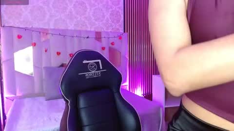 adisson_tay online show from February 25, 12:09 pm