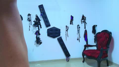 adonisdios online show from October 26, 2:18 pm