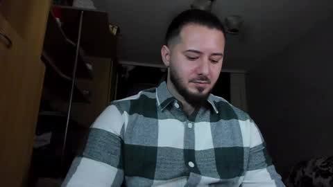 Adonis Steel online show from January 3, 4:37 pm