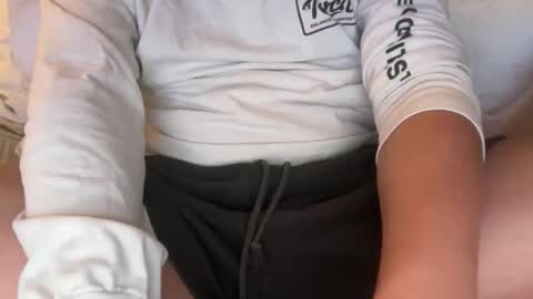 adorable_plate_9948 online show from April 12, 3:21 am