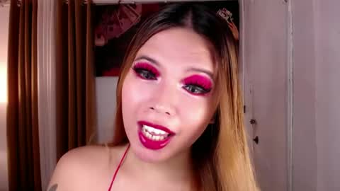 adorabletsforyouxx online show from May 17, 7:45 pm
