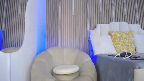 adrianstark_ online show from June 26, 12:32 pm