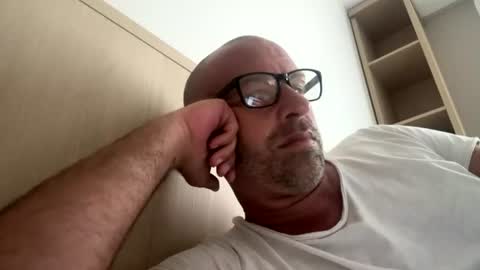 adrienfromparis online show from June 22, 5:42 pm