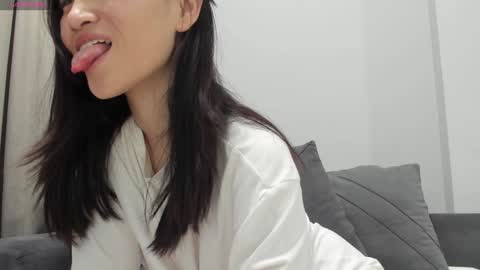 Aenie online show from January 27, 2:46 pm