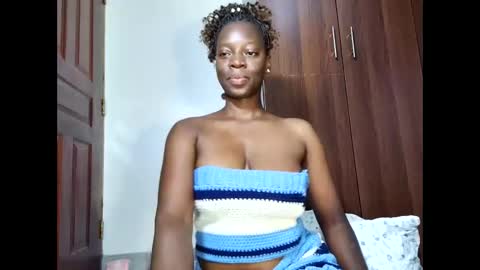 Snapshot of afro_pop chatting on September 28, 1:03 am Leah online show from September 28, 1:03 am