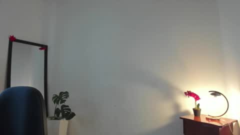 Lorena online show from December 1, 1:31 pm