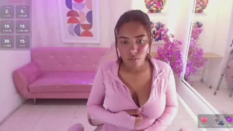 afrodita_loren online show from June 9, 3:17 am