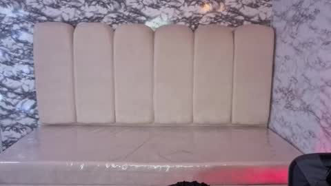 afrodita_wild_v online show from December 22, 9:32 pm