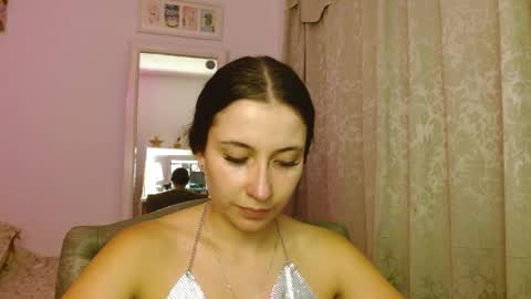 afrodithaa_ online show from April 10, 4:40 am