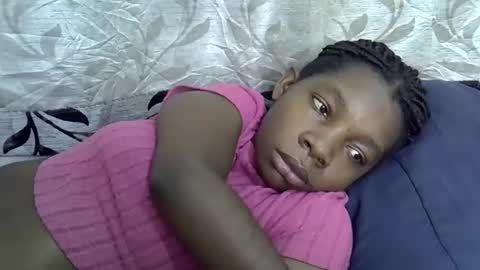 pink  and josphen online show from February 17, 8:19 am