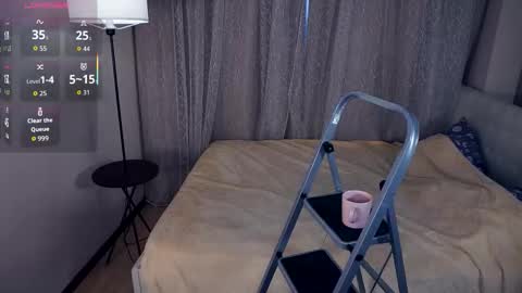 Lana  1800 - 0330 UTC   Mia 0700- 1630 UTC online show from November 7, 6:27 am