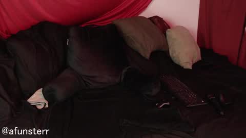 afunsterr online show from January 28, 9:08 pm