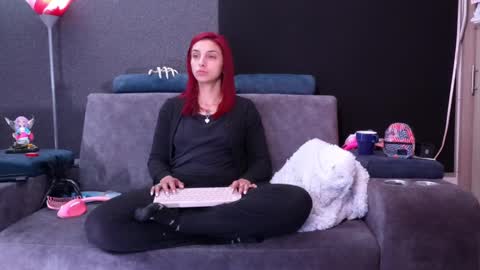 Snapshot of agatacollinsss chatting on October 22, 6:27 am Agata Collinss online show from October 22, 6:27 am